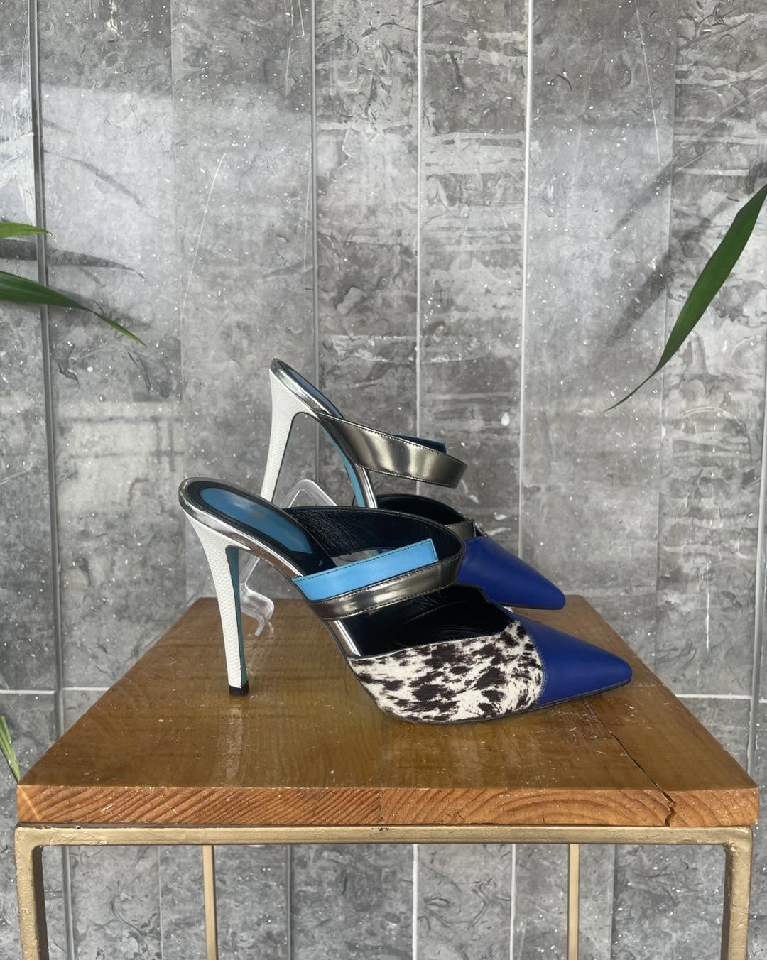 Fendi Roma Assymetric Pumps
