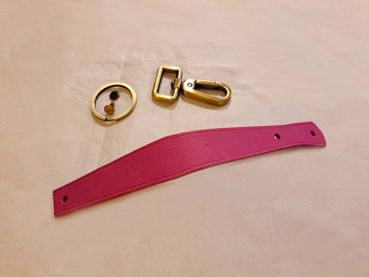 Leather Keychain - Élysée