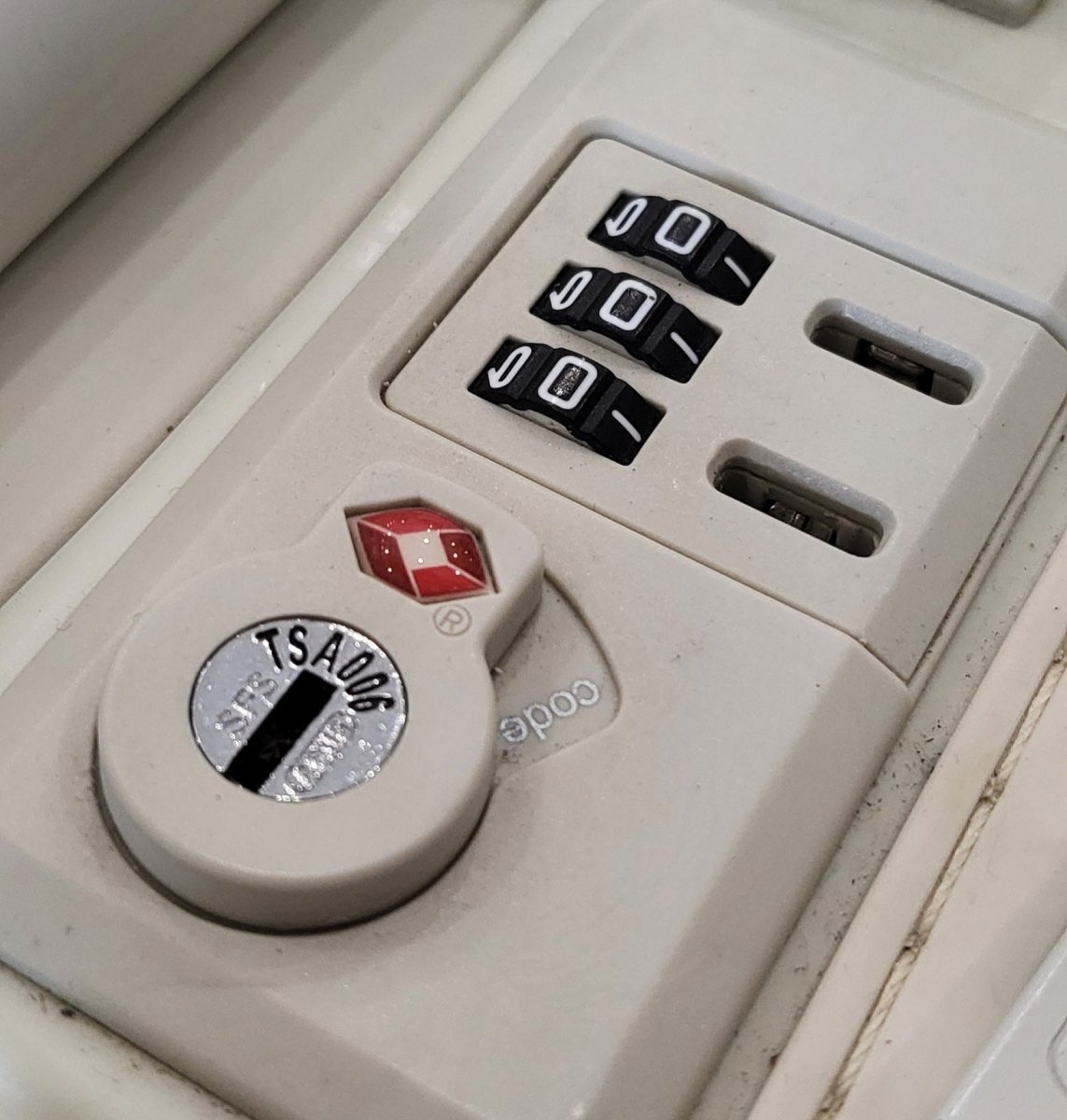 RIMOWA Original Compact Cabin Luggage White - Élysée