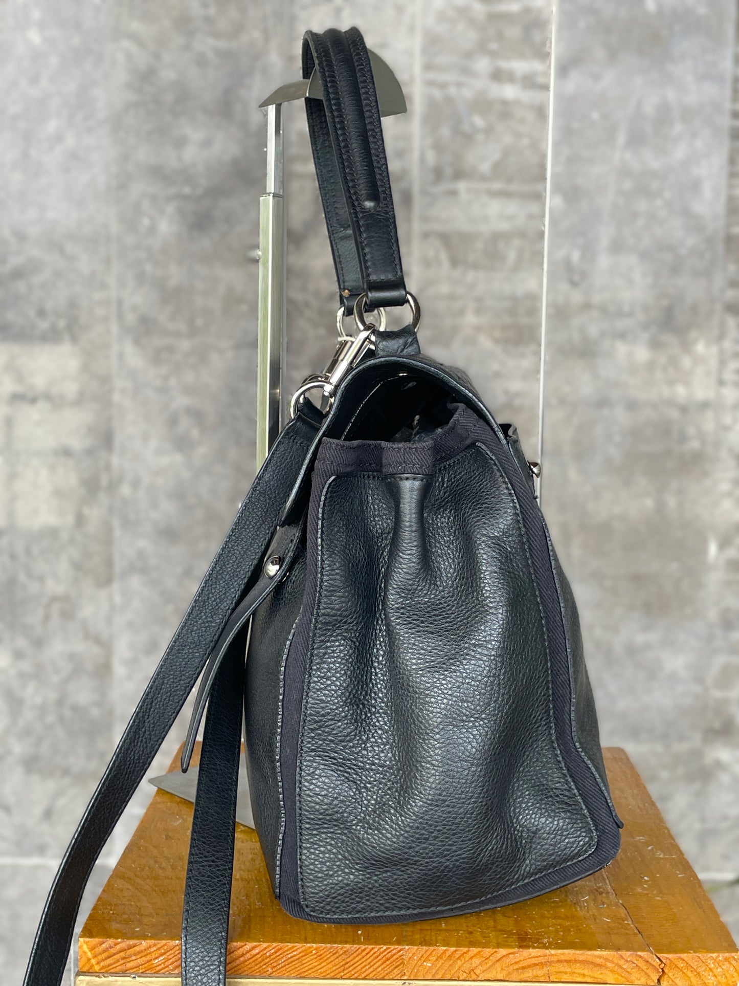 YSL Muse Two Black