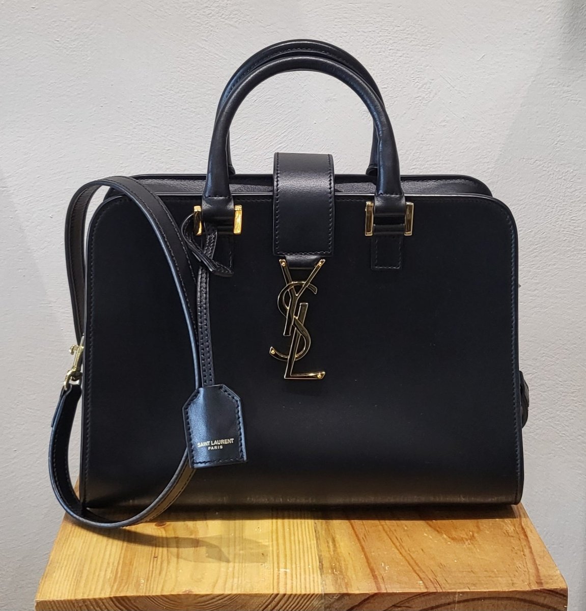 Yves Saint Laurent Cabas - Élysée