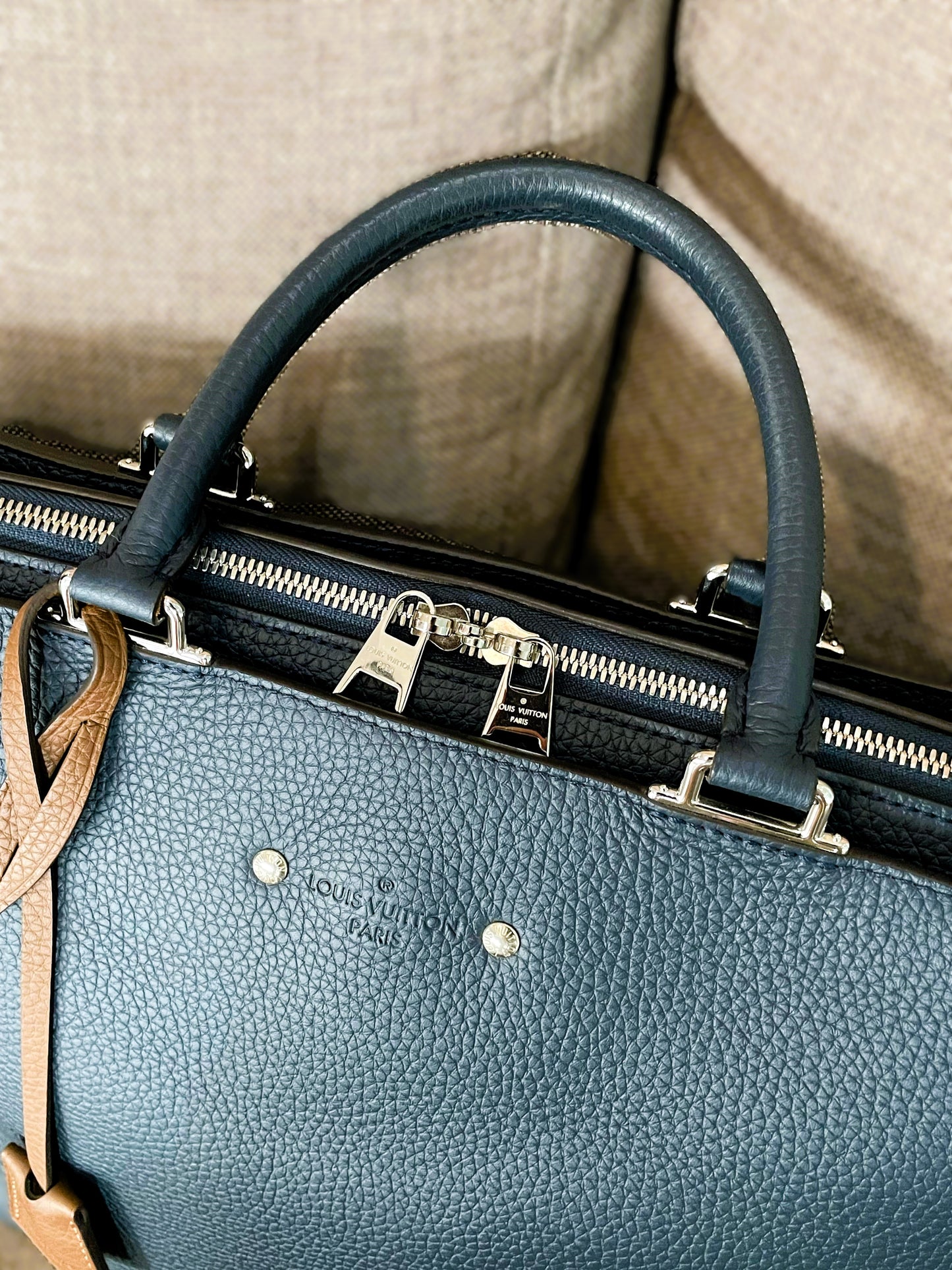 LV Armand MM Briefcase 2-Way