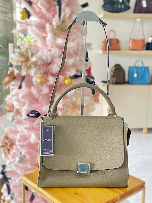 Celine Trapeze