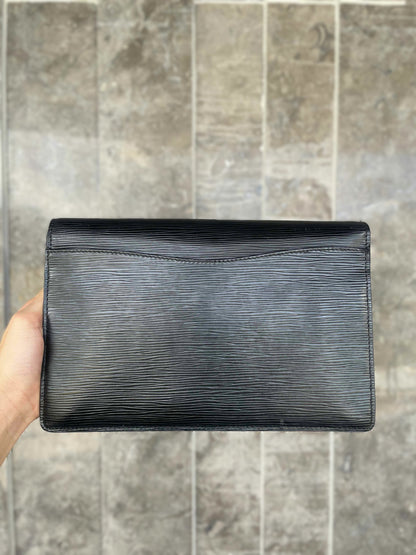 Louis Vuitton Montaigne