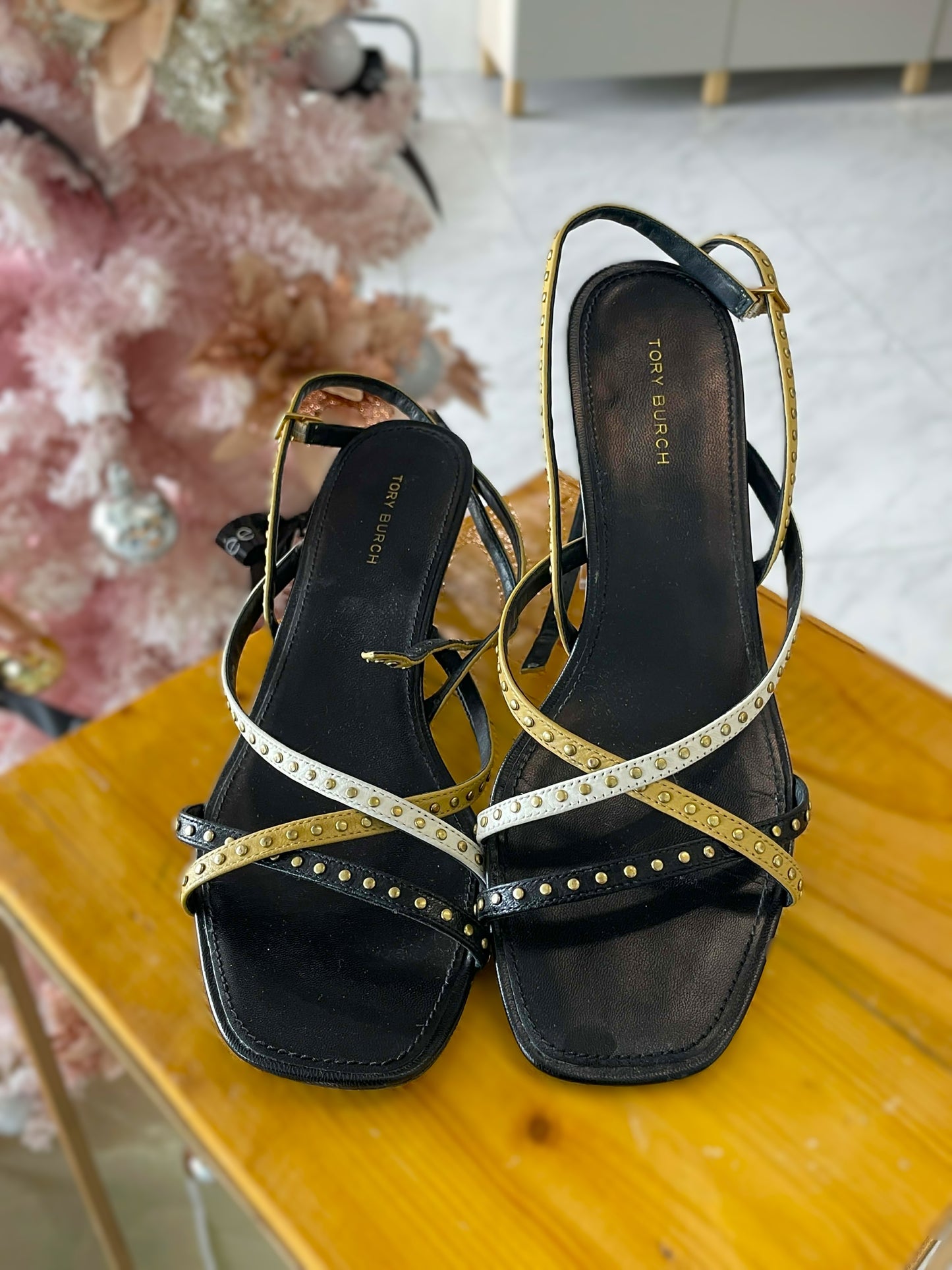 Tory Burch Capri Low-Heeled sandals US 7