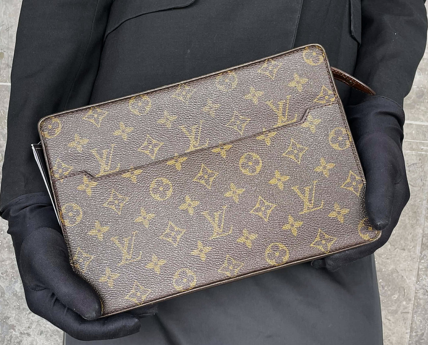 Louis Vuitton  Pochette Homme Clutch