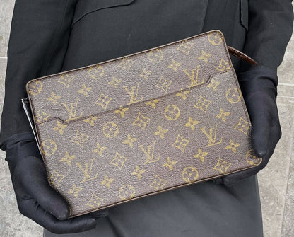 Louis Vuitton  Pochette Homme Clutch