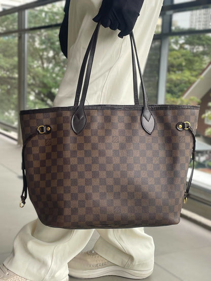 Louis Vuitton Neverfull MM