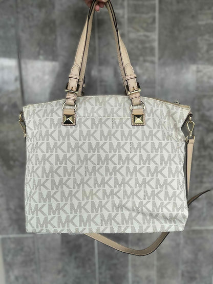 Michael Kors Jetset Monogram
