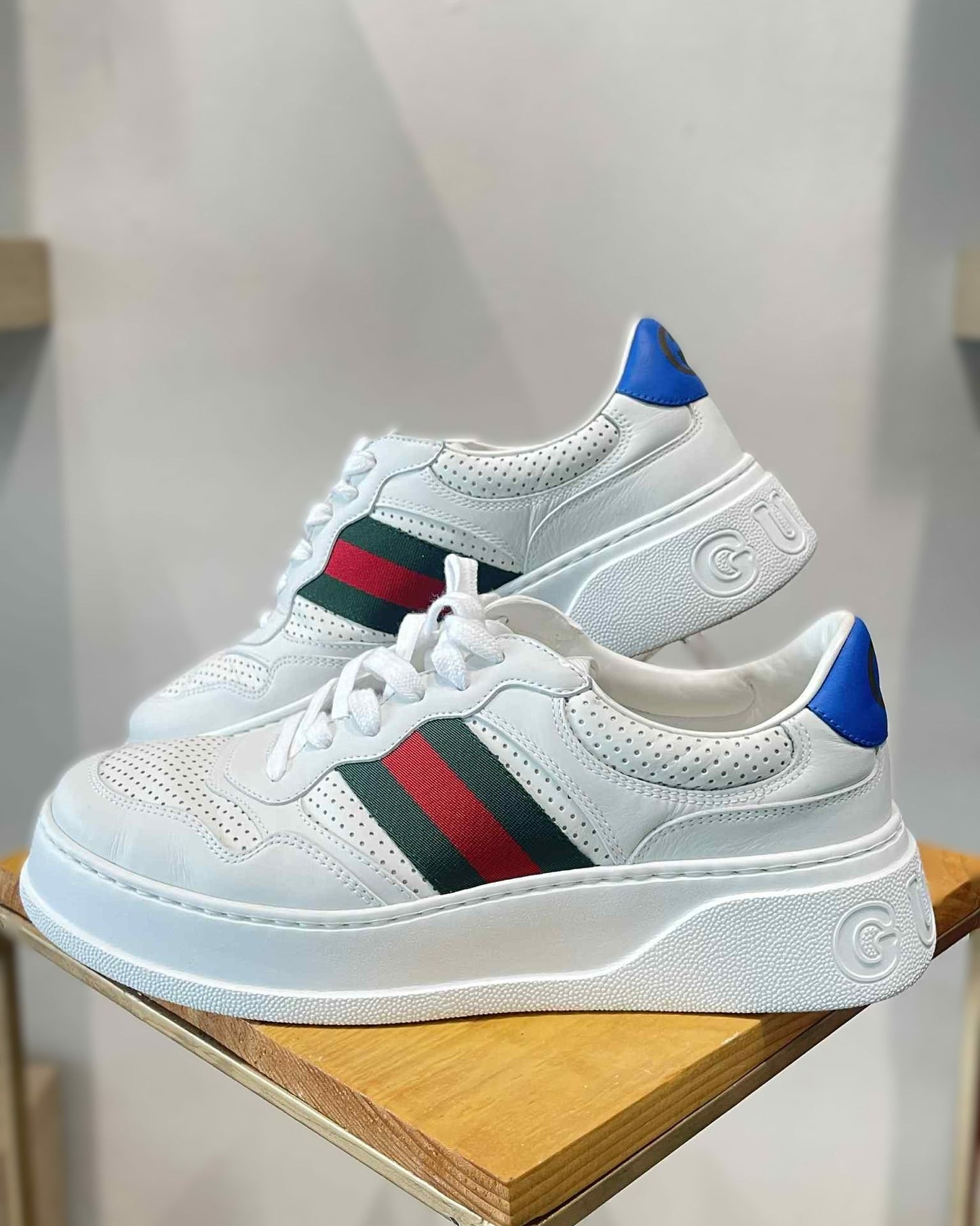 Gucci Shoes Size Shoes- 8