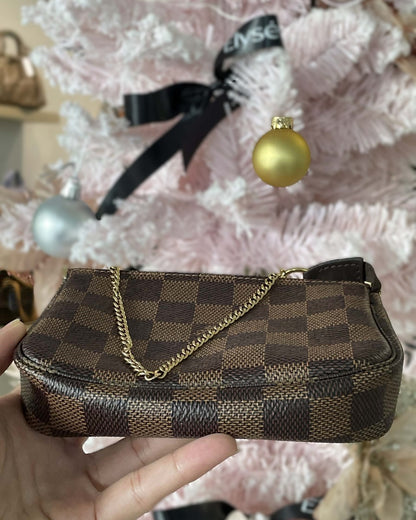 Louis Vuitton Mini Pochette