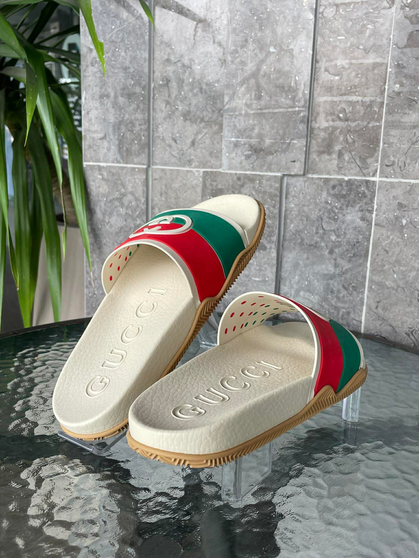 Gucci Interlocking G slides
