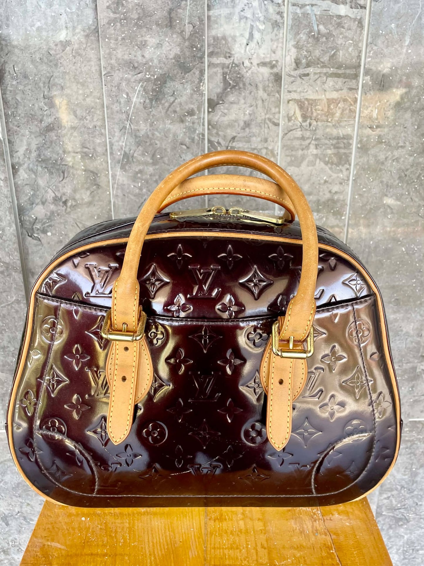 Louis Vuitton Vernis Summit Drive