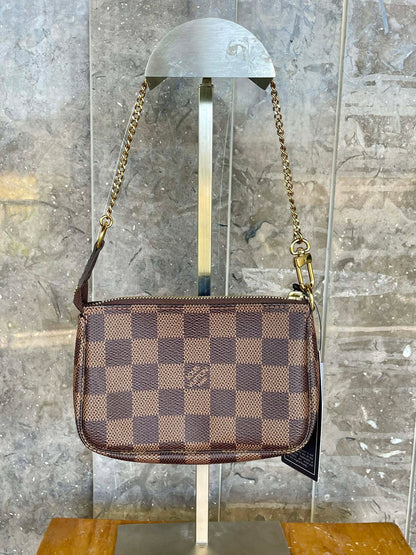 Louis Vuitton Mini Pochette