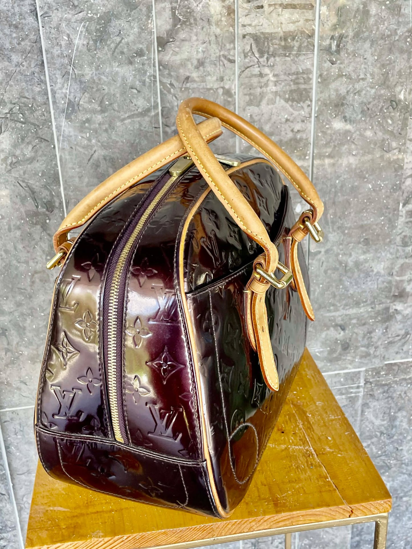 Louis Vuitton Vernis Summit Drive