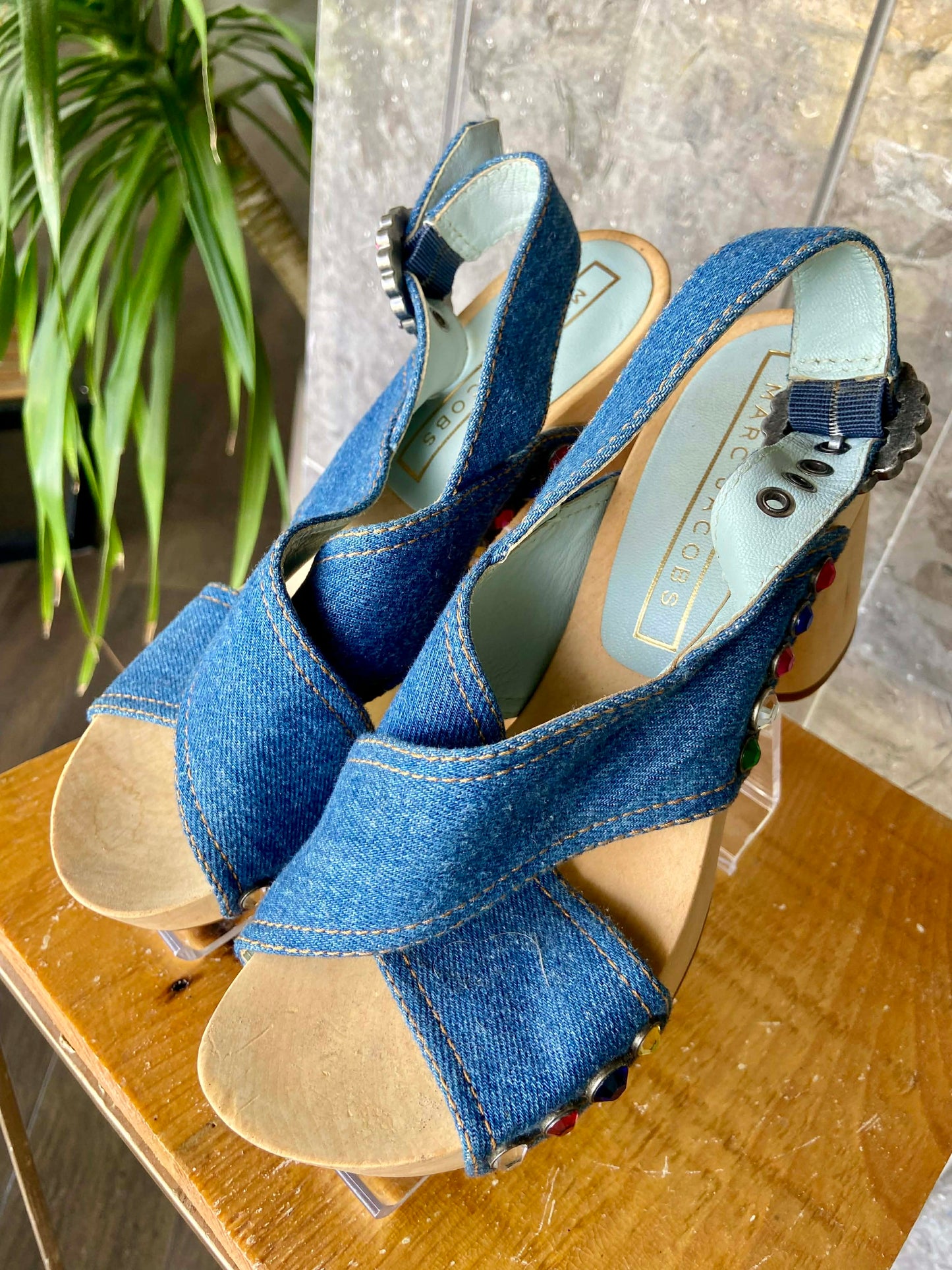 Marc Jacobs Linda Criss cross size 37