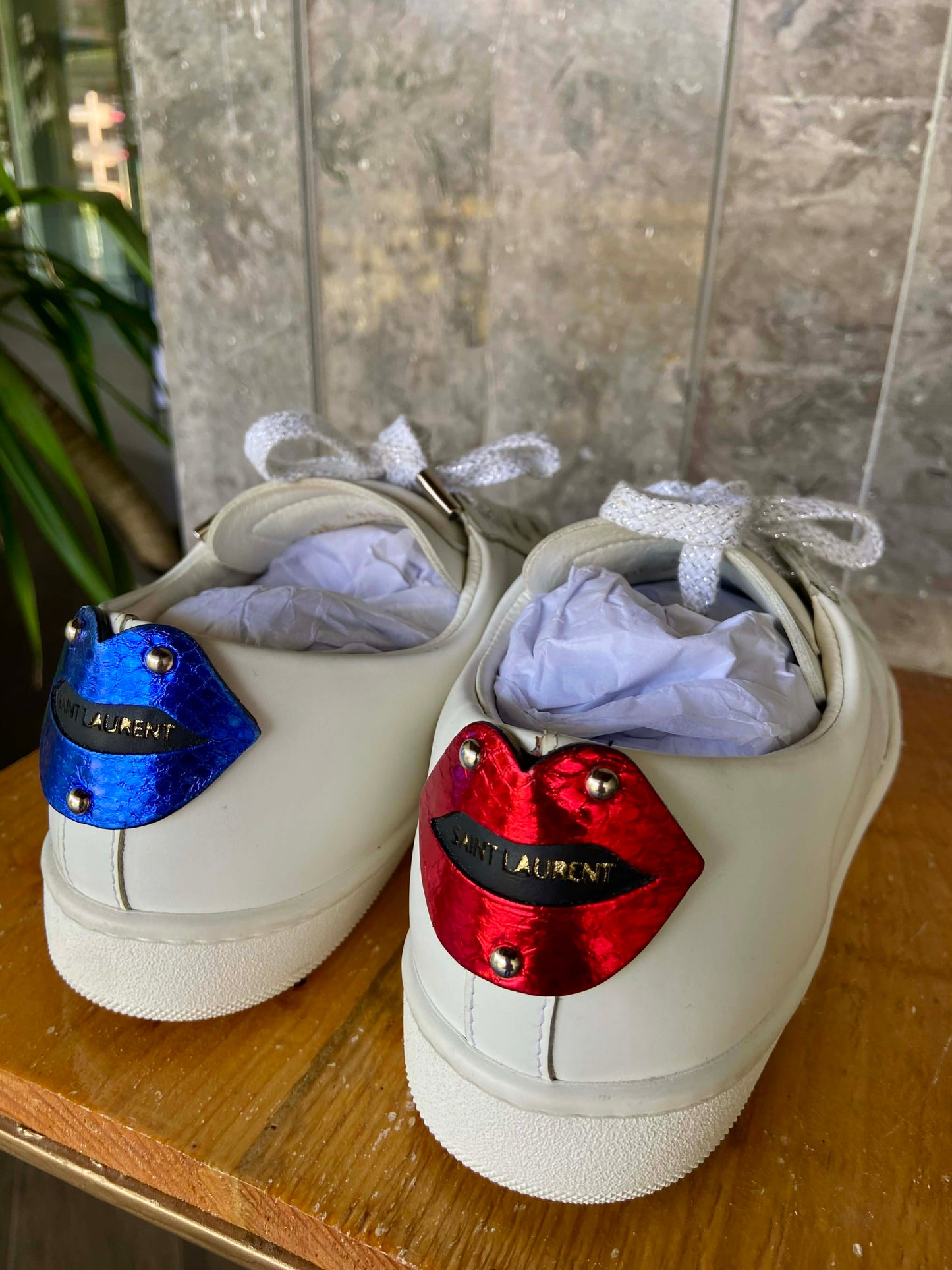Yves saint Laurent Lip sneakers gem size 36 1/2