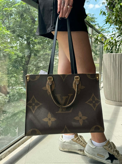 Louis Vuitton OnTheGo MM Tote Bag