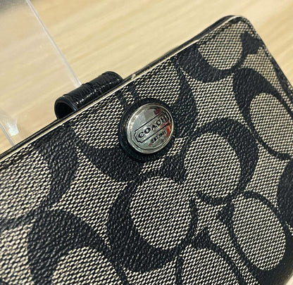 Coach Signature Monogram Canvass