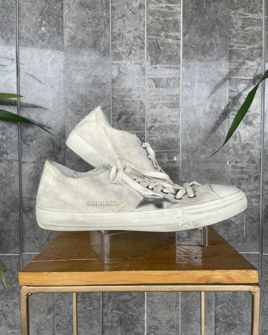 Golden Goose V-Star 2 Sneakers