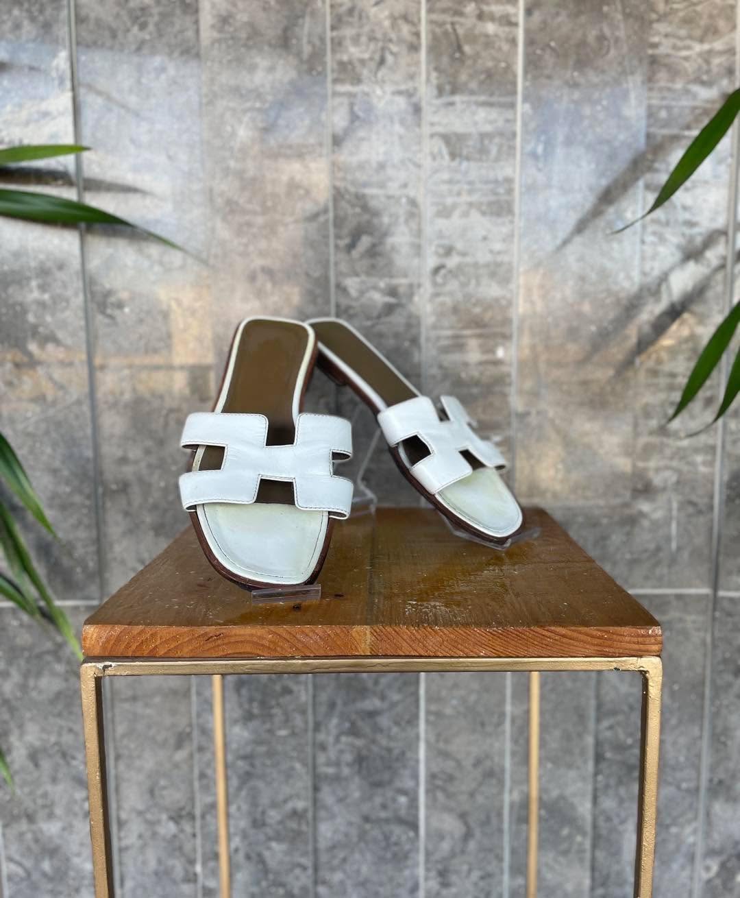 Hermès Oran Sandals