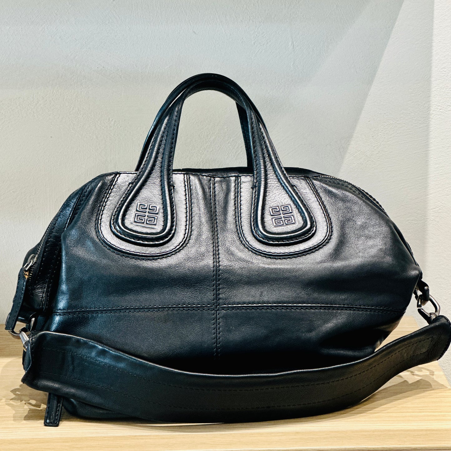 Givenchy Nightingale