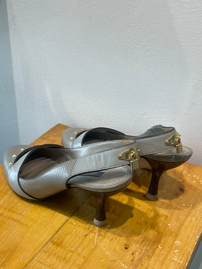 Louis Vuitton Stiletto Leather Upper Heels US 36