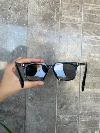 Burberry Eyewear Carnaby Sunglasses