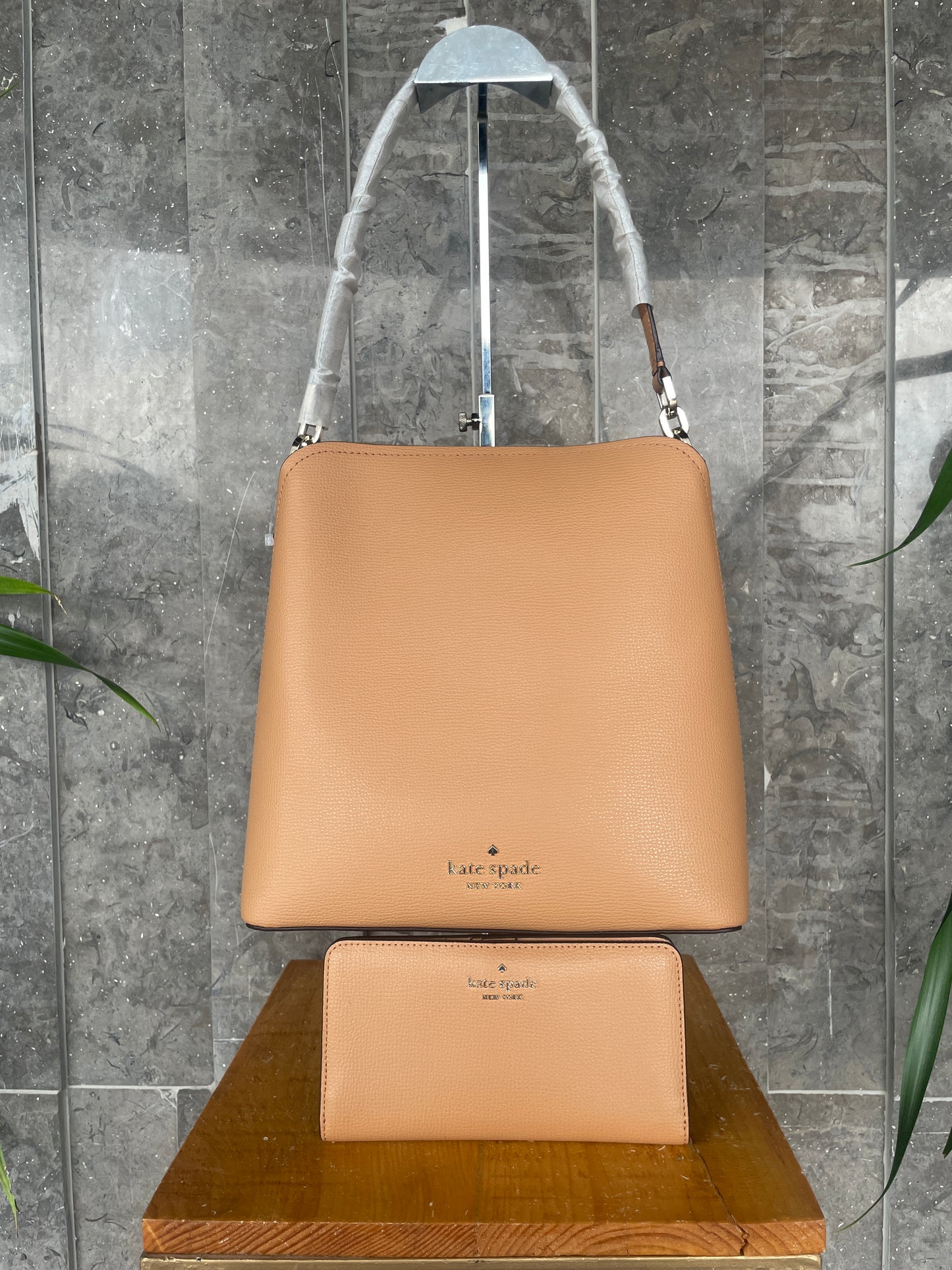 Kate Spade Darcy Large Bucket Bag and Large Slim Bifold Wallet Set