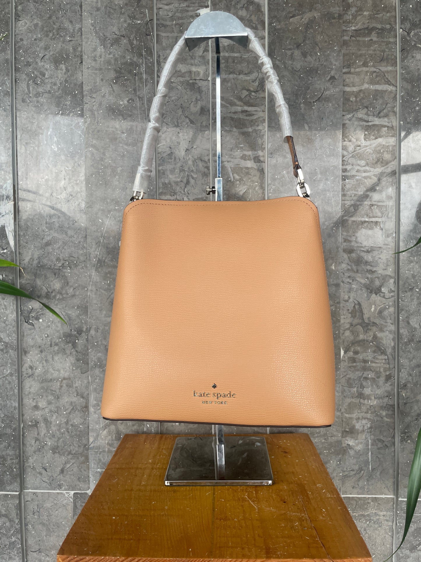 Kate Spade Darcy Large Bucket Bag and Large Slim Bifold Wallet Set