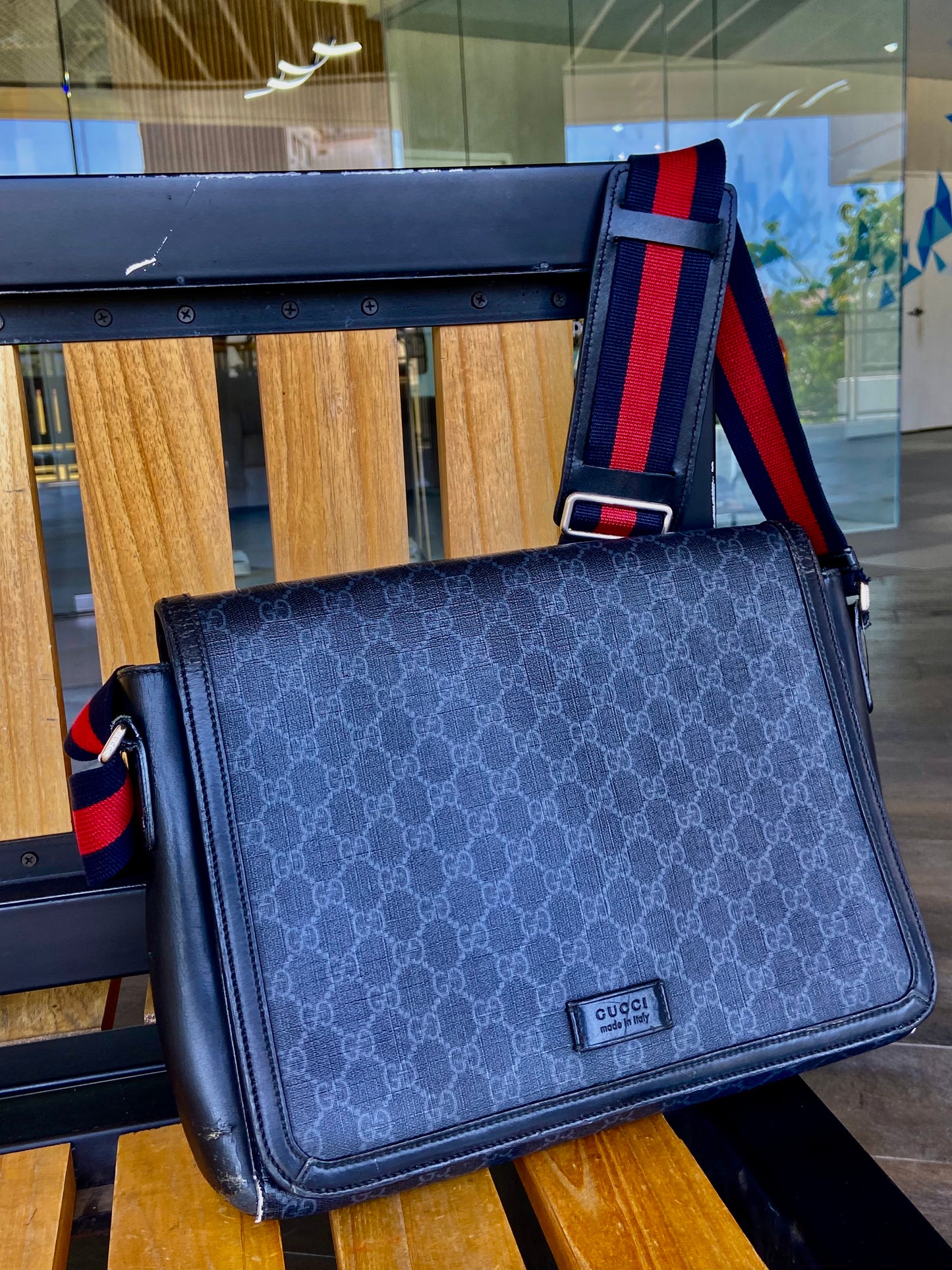 Gucci Messenger Supreme Web GG