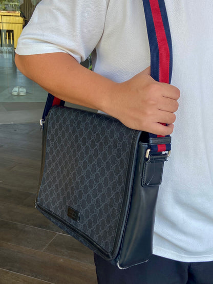 Gucci Messenger Supreme Web GG