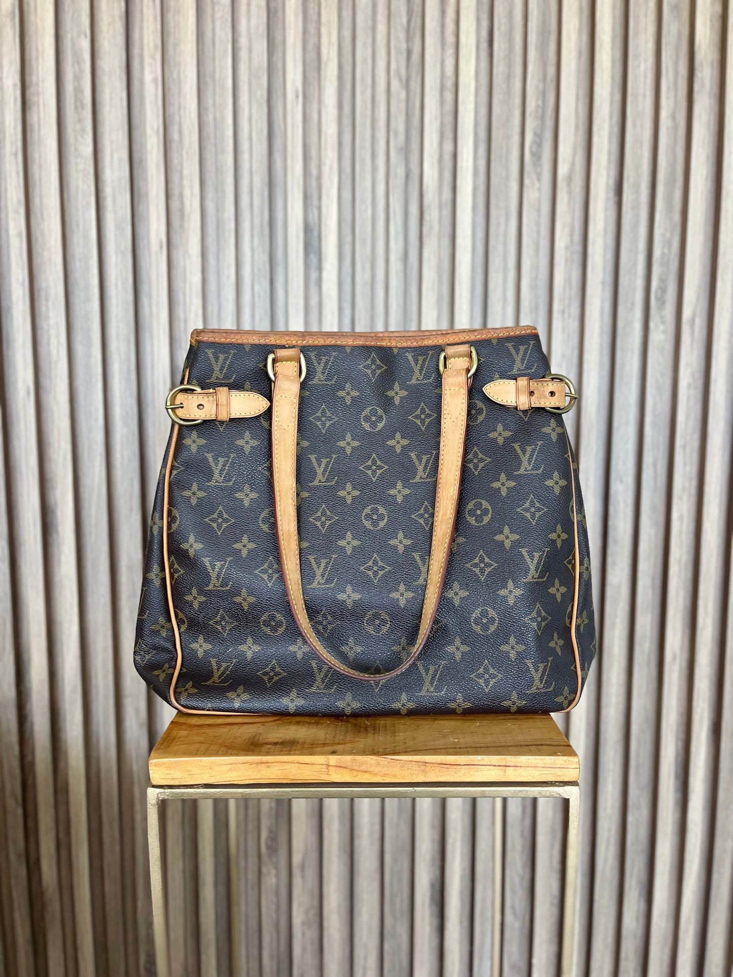Louis Vuitton Batignolles in Monogram