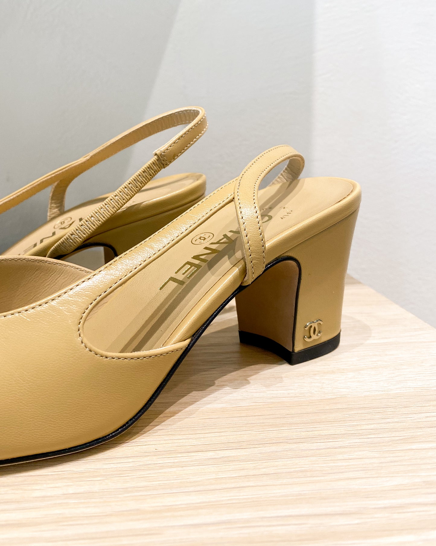 Chanel Slingback Pumps US 7