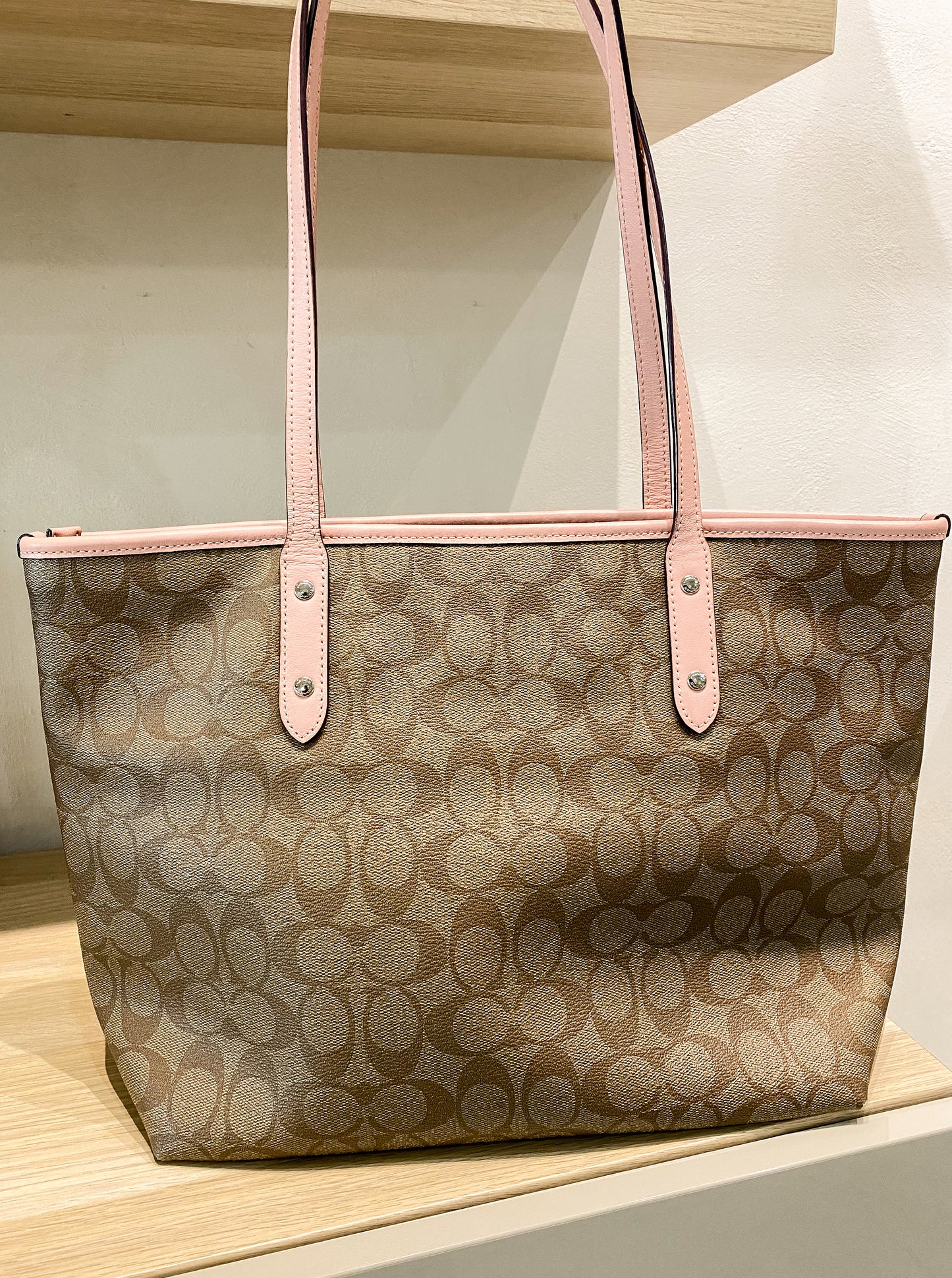 Coach City Tote in Signature Canvas