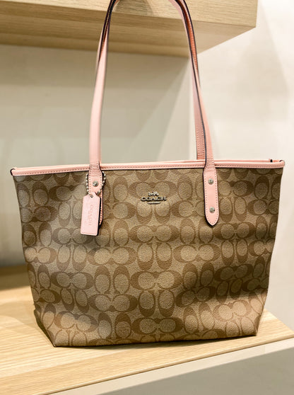 Coach City Tote in Signature Canvas