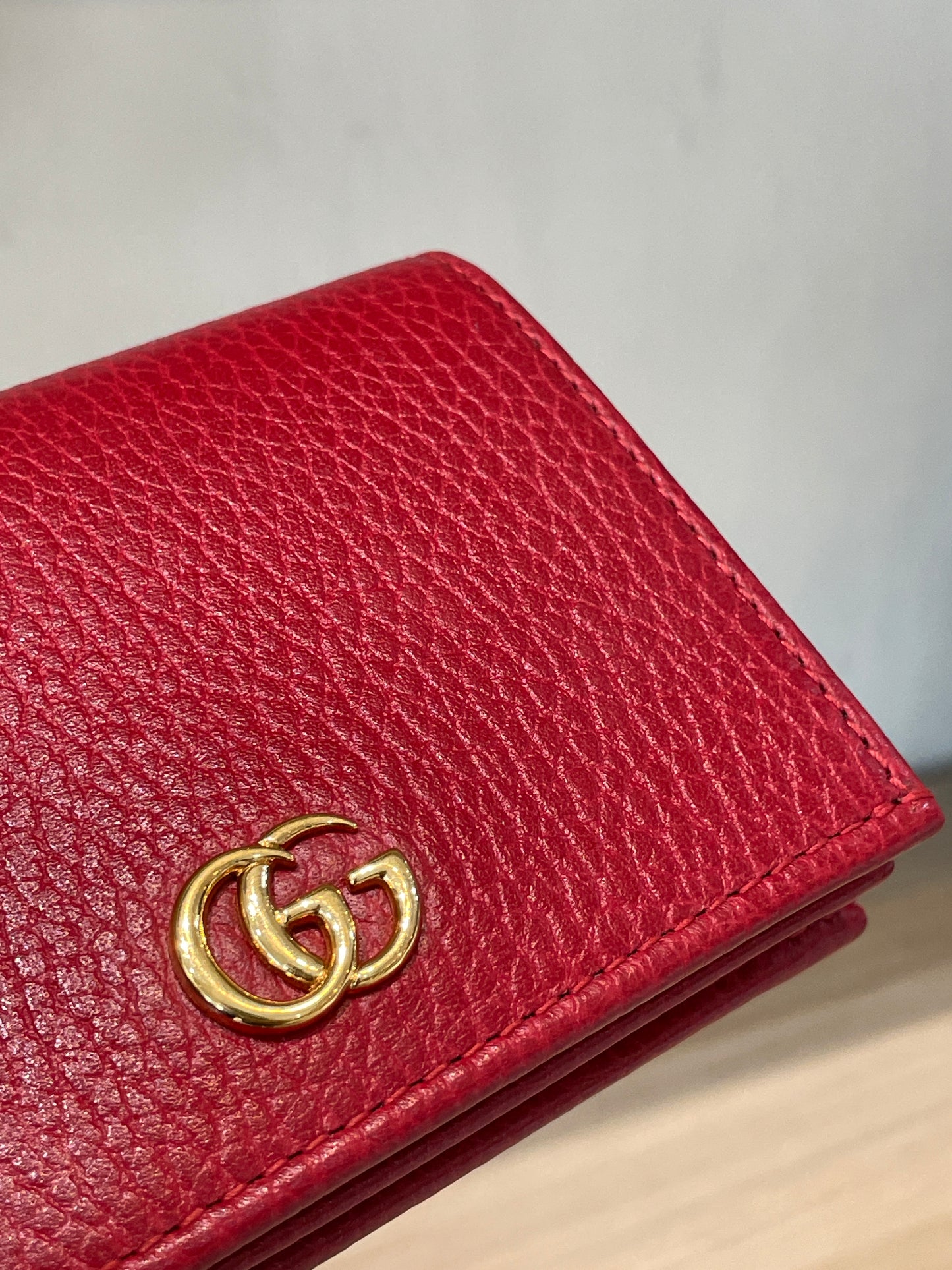 Gucci GG Marmont Case Wallet