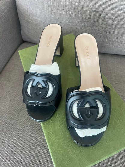 Gucci leather mules US 6