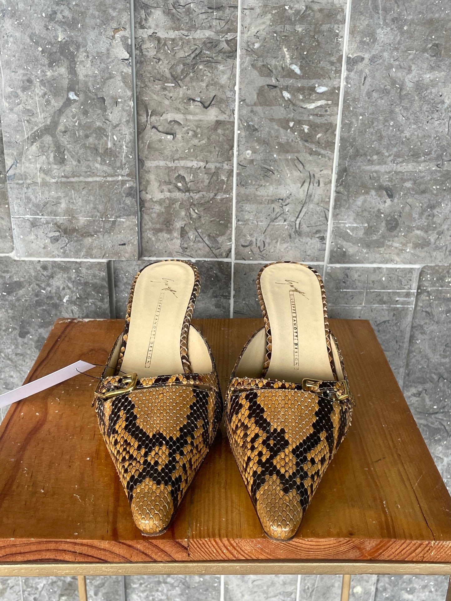 Vicini Heels