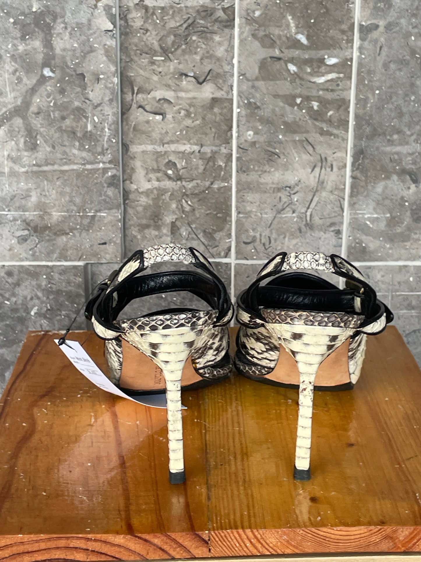 Manolo Blahnik EU38