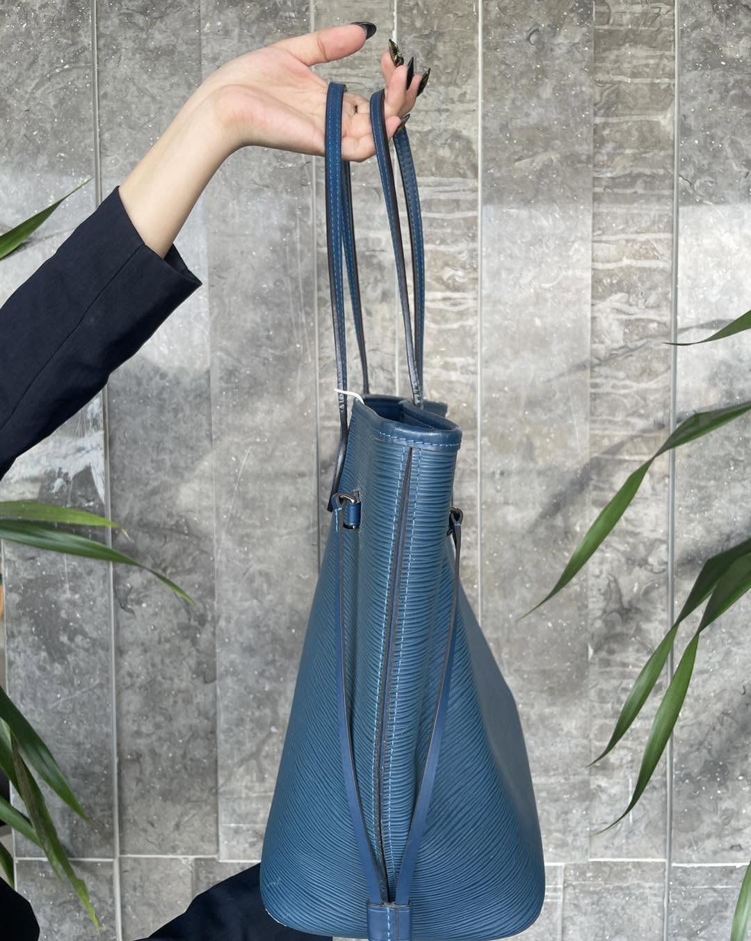 LV Neverfull MM Tote Epi