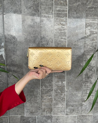 Louis Vuitton Monogram Vernis Zippy Beige Poudre