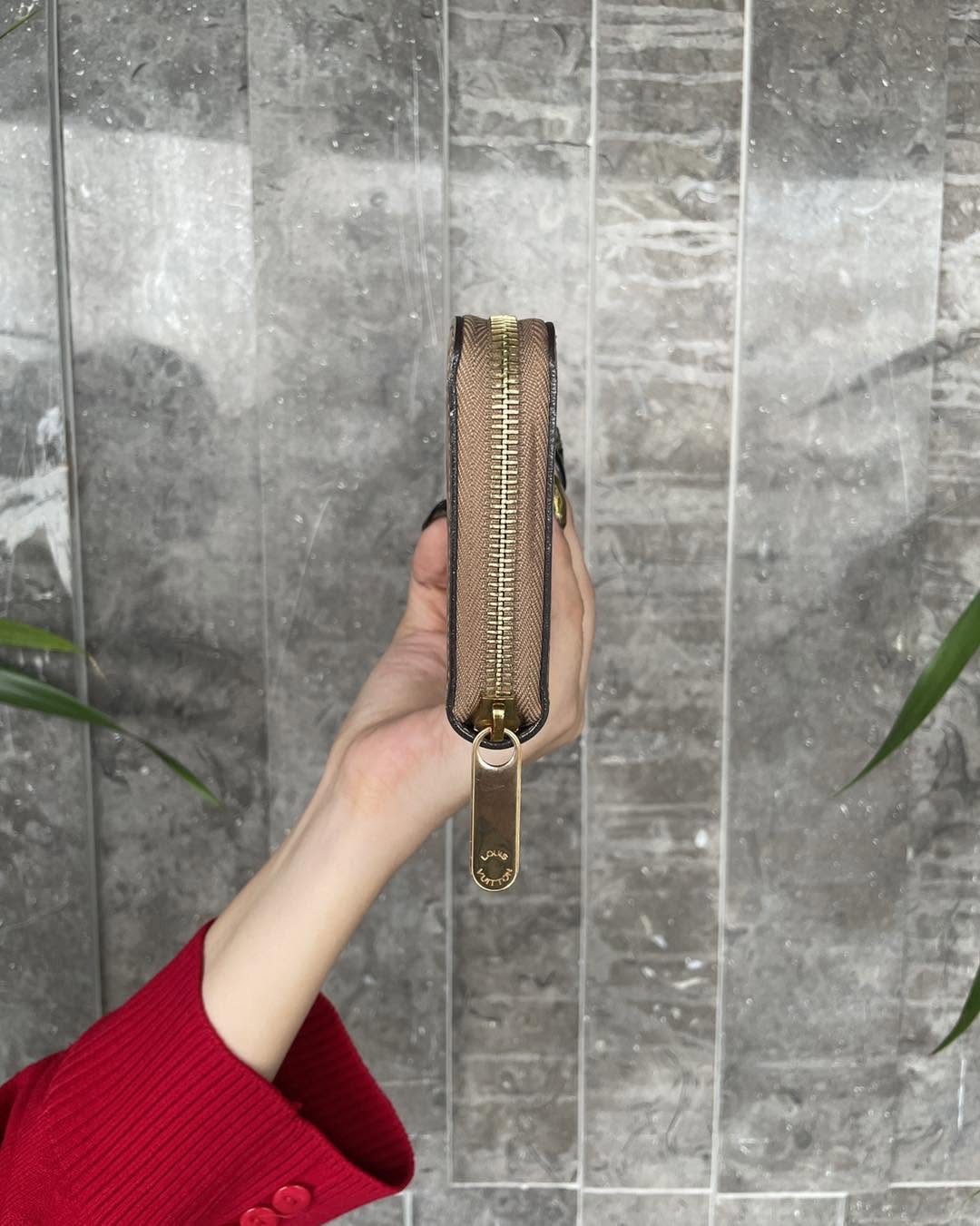 Louis Vuitton Monogram Vernis Zippy Beige Poudre