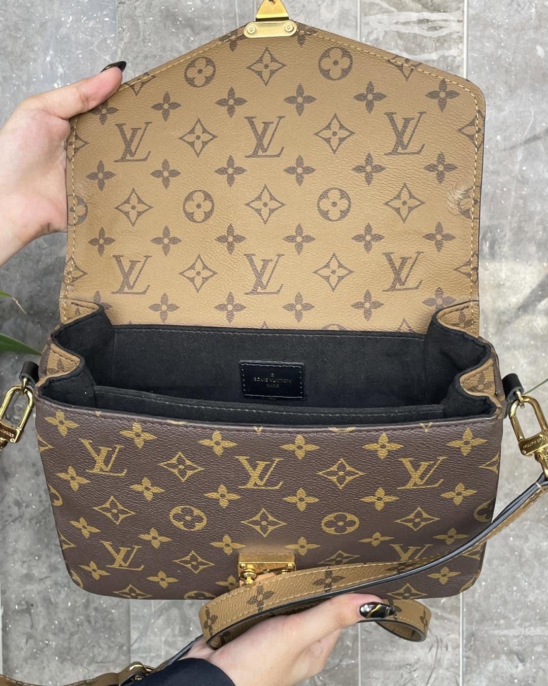 Louis Vuitton Pochette Métis in Monogram Reverse Canvas