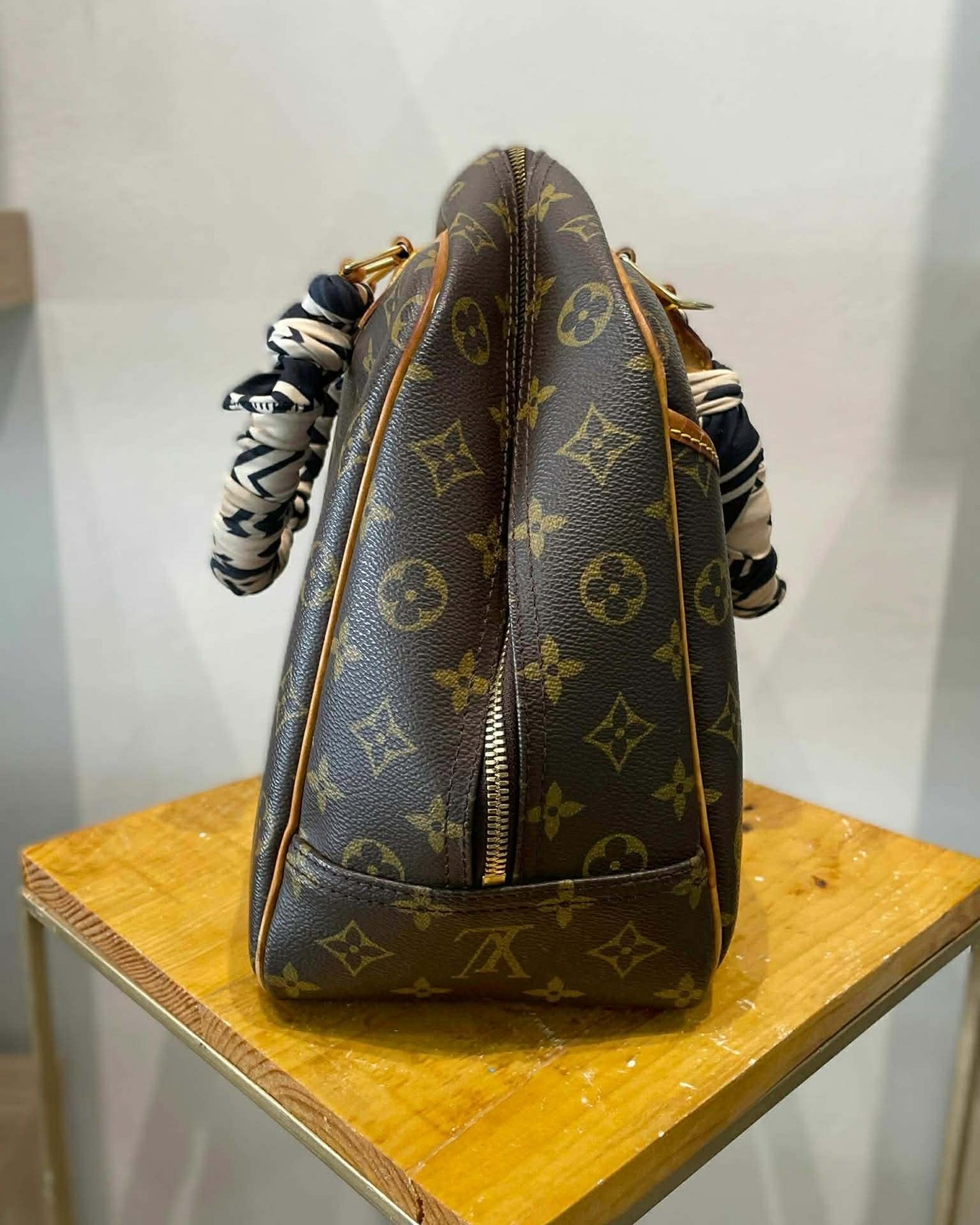Louis Vuitton Monogram Deauvile Handbag