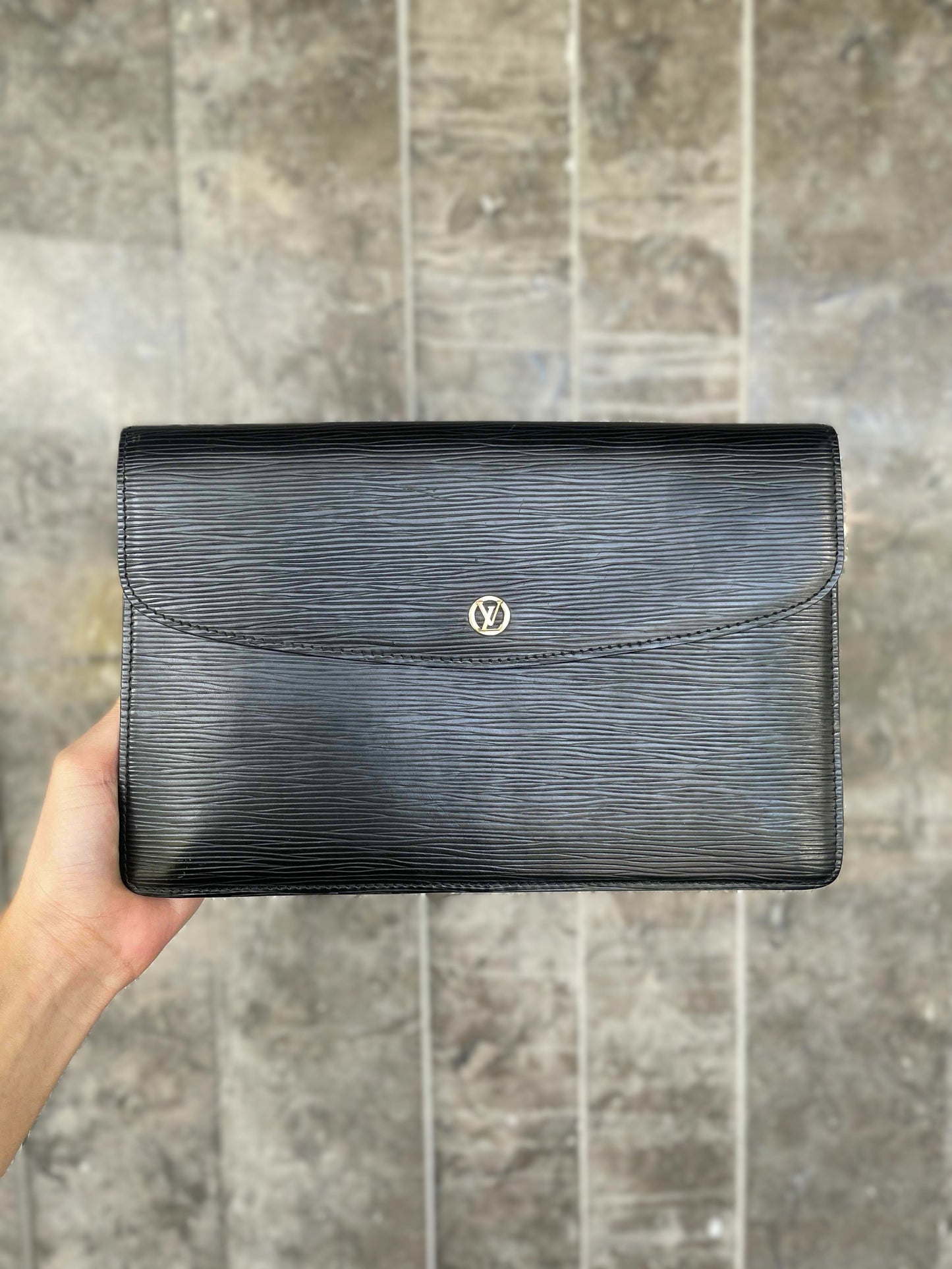 Louis Vuitton Montaigne