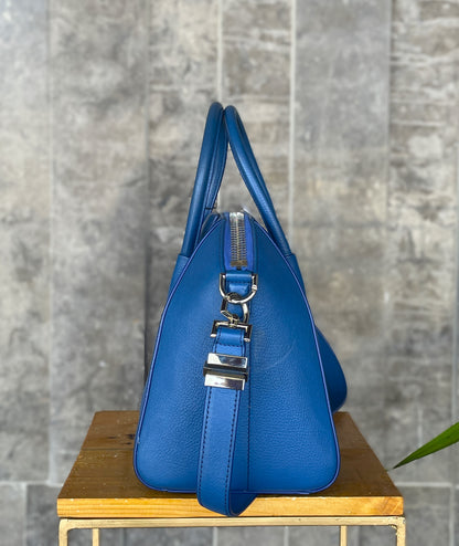 Givenchy Antigona Blue