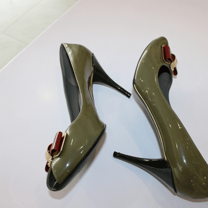 LV Patent Shoes US 39 - Élysée