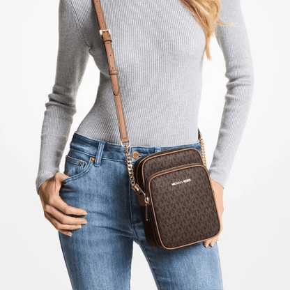 Michael Kors Jet Set Travel Medium Logo Crossbody Camera Bag - Élysée