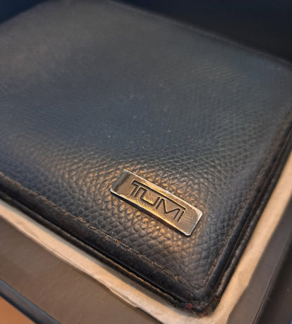 Tumi Men's Wallet in Black - Élysée